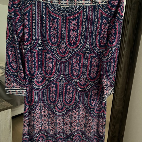 Dress - Picture 2 of 3